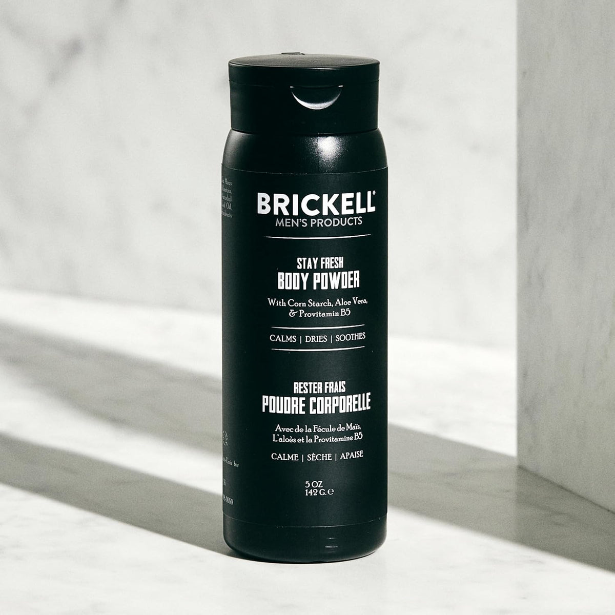 Brickell Men's Products Stay Fresh Body Powder for Men, Talc-Free, Absorbs Sweat, Keeps Skin Dry, With Aloe, Pro-Vitamin B5, and Corn Starch, 5 oz, Unscented